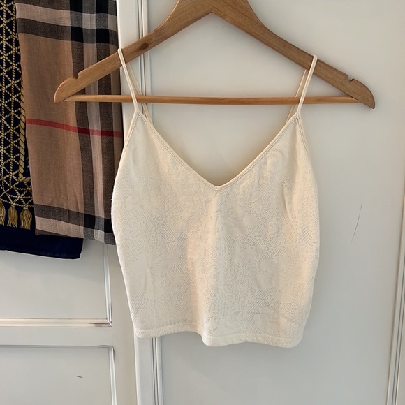 Brandy Melville Women's Tank Top Blouse - Picture 7 of 9
